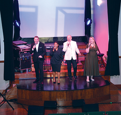 Craguns Perform At Sibyl Center