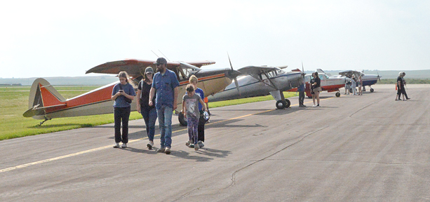 Fly In Draws A Crowd
